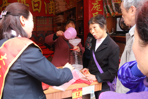 龙泉天茂路店2019-4-11周年庆 - 欢迎光临庞氏高粱酒网站